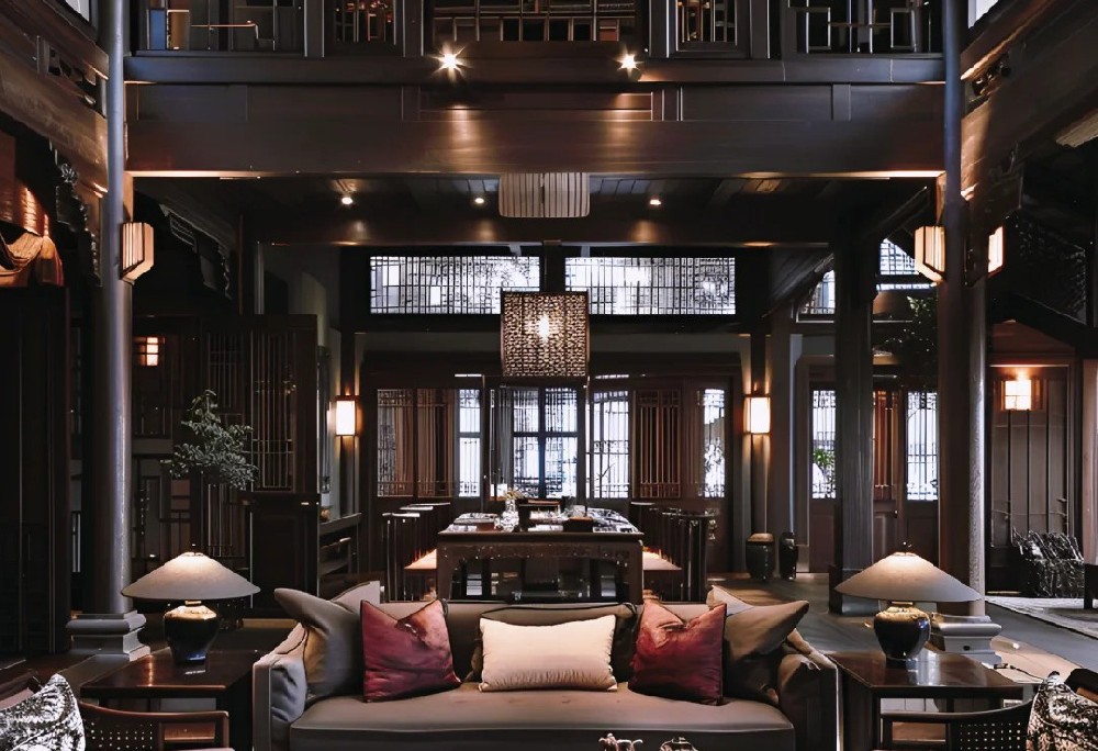 定做仿古门厂家:传统工艺与现代美学的完美交融